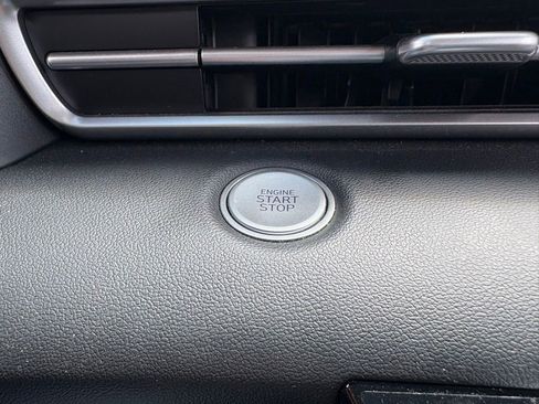 Used 2023 Hyundai Elantra SEL FWD image 26