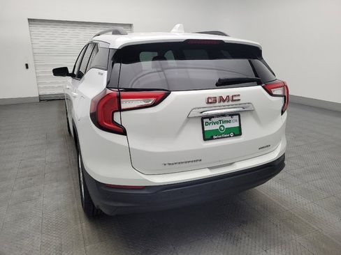 Used 2023 GMC Terrain SLE w/ Driver Convenience Package image 6