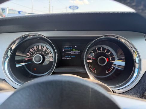 Used 2013 Ford Mustang Premium w/ V6 Performance Pkg RWD image 29