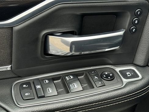 Used 2021 RAM 2500 Laramie image 12