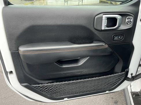 Used 2021 Jeep Gladiator Mojave image 25