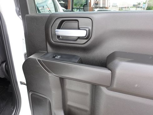 Used 2024 GMC Sierra 2500 Pro AWD/4WD image 30