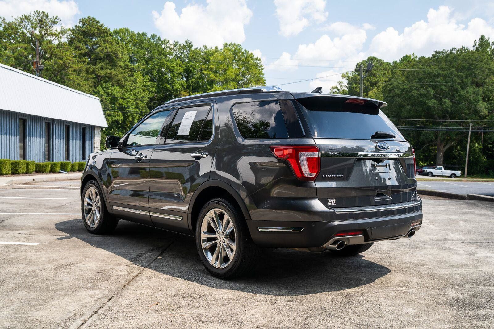 Used 2018 Ford Explorer Limited FWD image 6