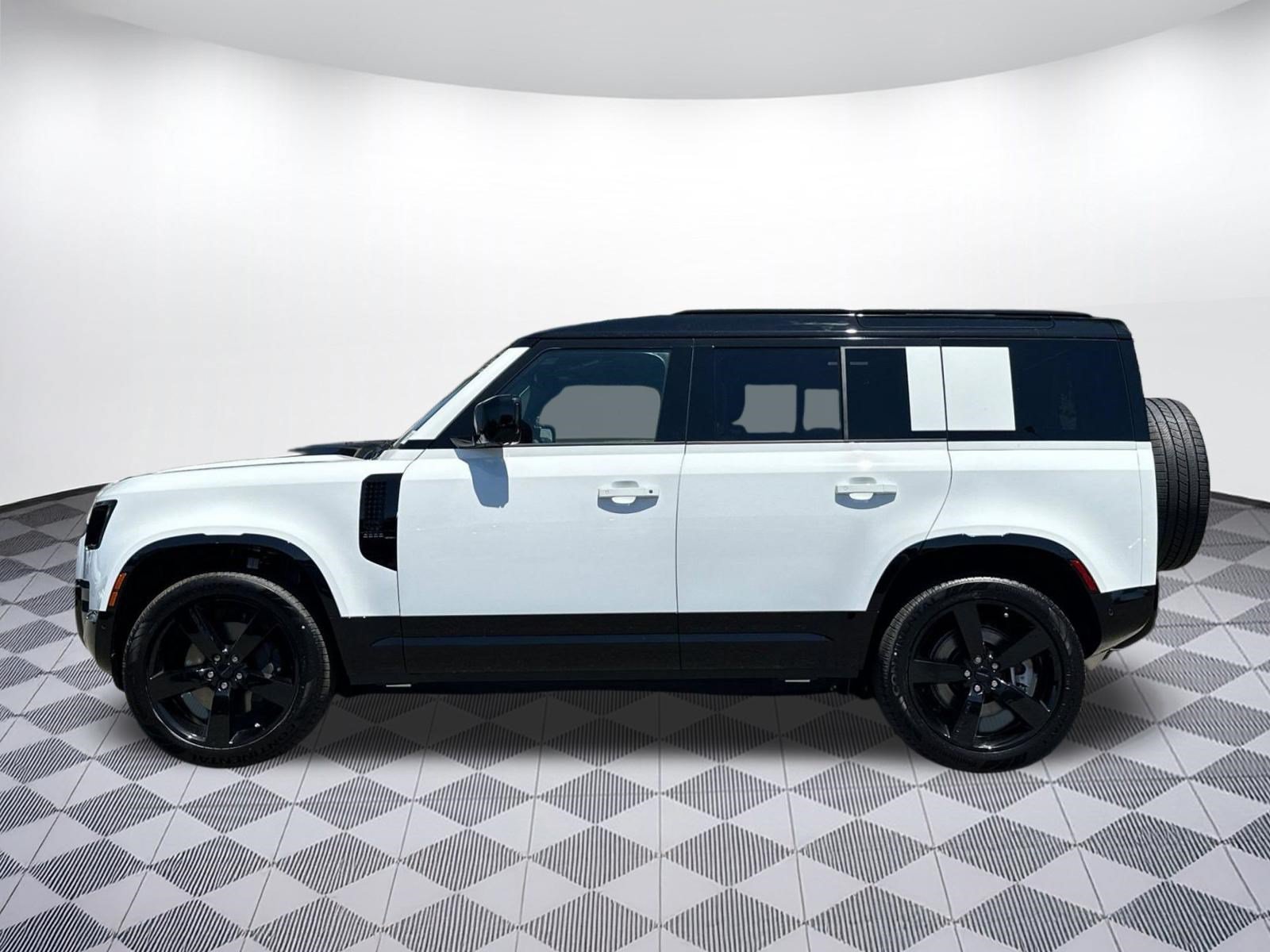 New 2026 Land Rover Defender 110 X-Dynamic SE AWD/4WD image 2