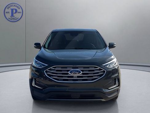 Used 2023 Ford Edge Titanium w/ Equipment Group 301A AWD/4WD image 2