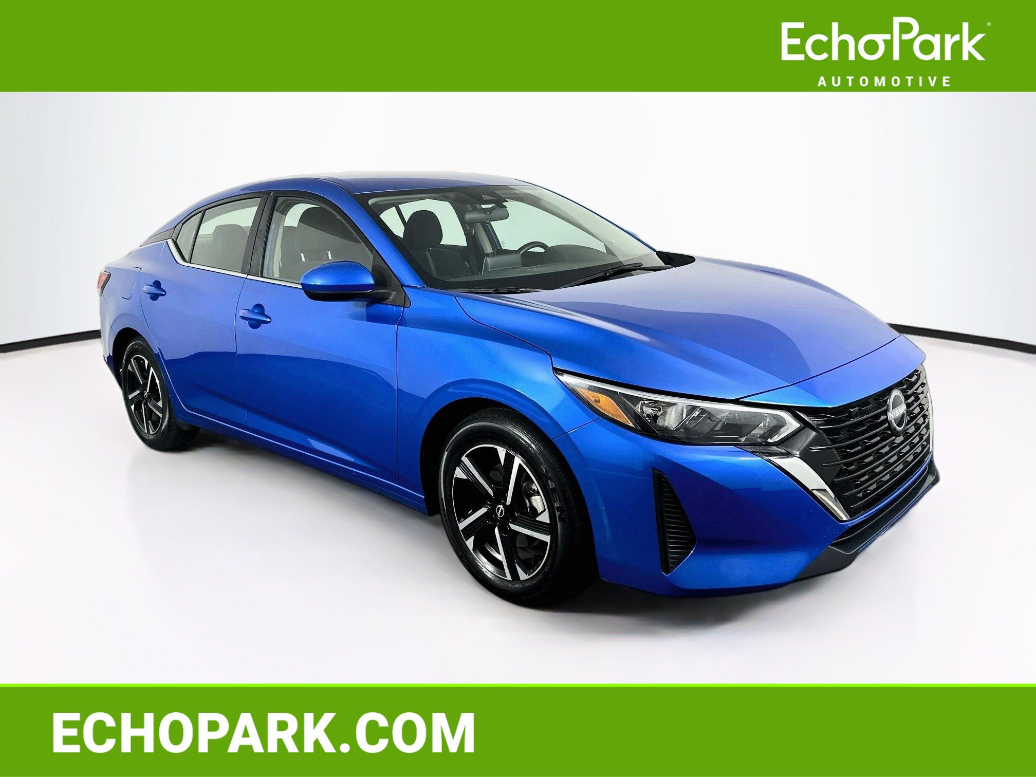 Used 2025 Nissan Sentra SV FWD image 1