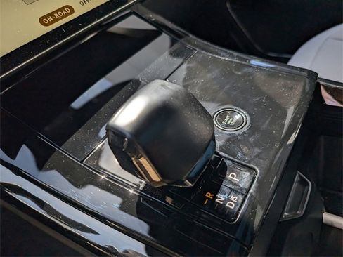 New 2025 Land Rover Range Rover Sport SV Edition Two image 12