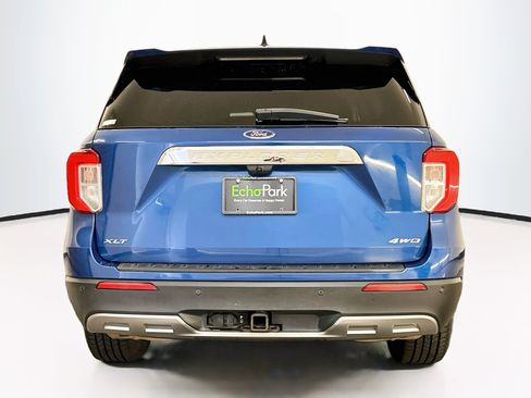 Used 2022 Ford Explorer XLT w/ Equipment Group 202A AWD/4WD image 7
