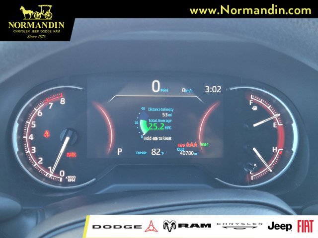 Used 2025 Toyota RAV4 XLE FWD image 8
