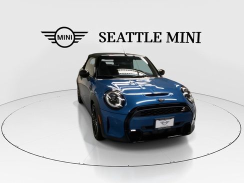 Used 2023 MINI Cooper S FWD image 3