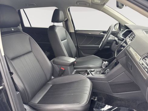 Certified 2022 Volkswagen Tiguan SE AWD/4WD image 13
