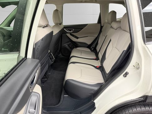 Used 2019 Subaru Forester Limited AWD/4WD image 13