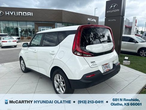 Used 2022 Kia Soul LX w/ Technology Package FWD image 11