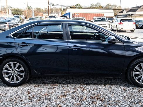 Used 2015 Toyota Camry XLE image 10