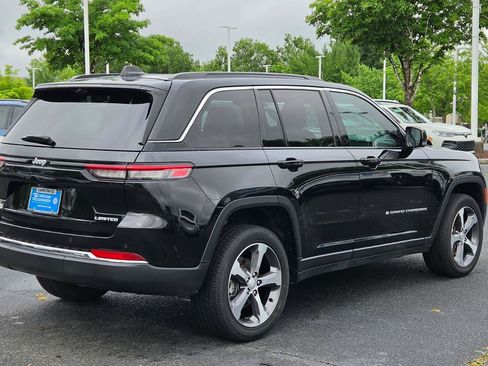 Used 2025 Jeep Grand Cherokee Limited w/ Luxury Tech Group II RWD image 5