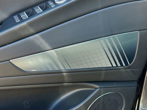 Used 2024 Genesis G80 image 23