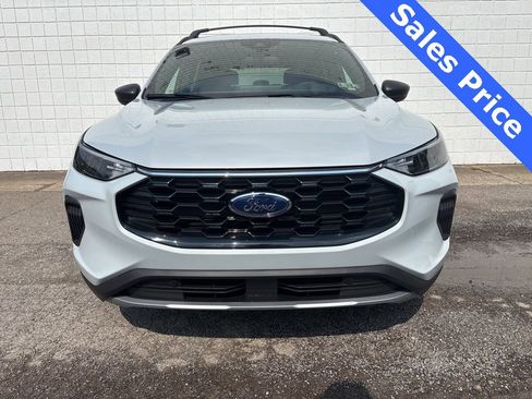 New 2025 Ford Escape ST-Line w/ Equipment Group 301A image 2