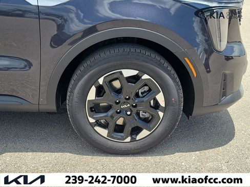 New 2026 Kia Sorento S FWD image 7