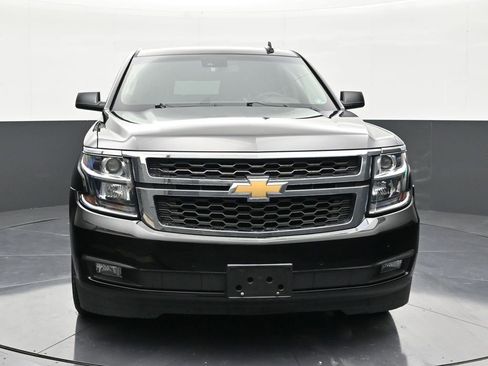 Used 2019 Chevrolet Suburban LT AWD/4WD image 8