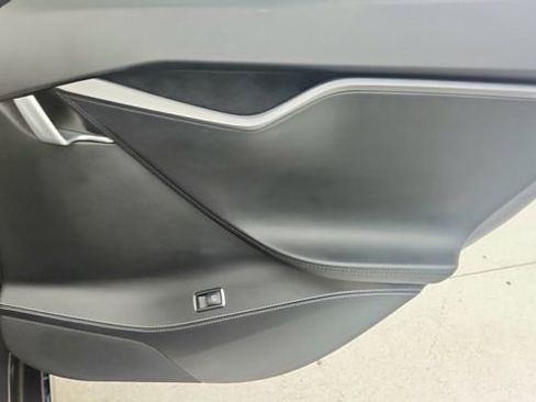Used 2019 Tesla Model S 100D image 29