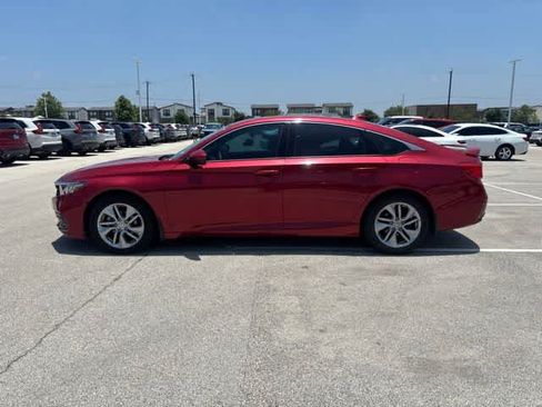 Used 2018 Honda Accord LX image 2