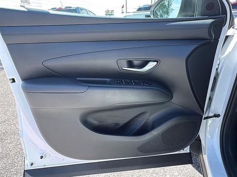 Used 2025 Hyundai Santa Cruz SEL FWD image 28