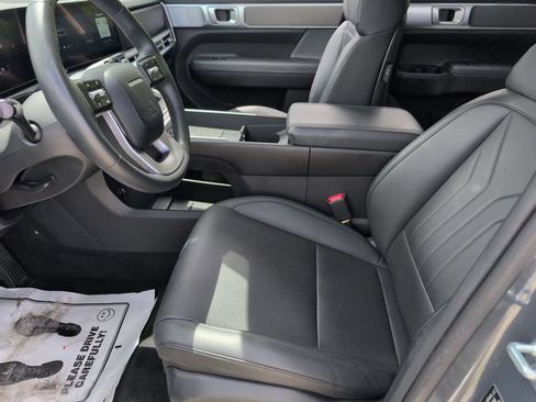 Used 2025 Hyundai Santa Fe SEL FWD image 24
