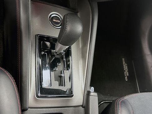 Used 2024 Mitsubishi Outlander Sport SE image 24