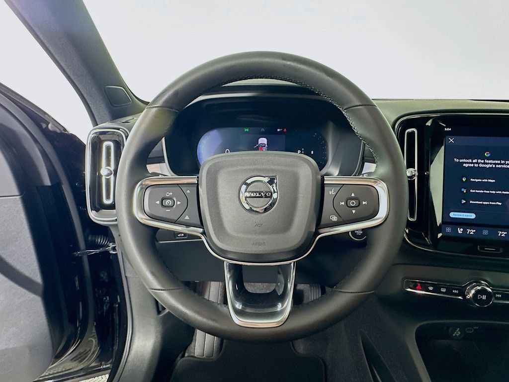 Used 2026 Volvo XC40 B5 Ultra w/ Protection Package Premier AWD/4WD image 18