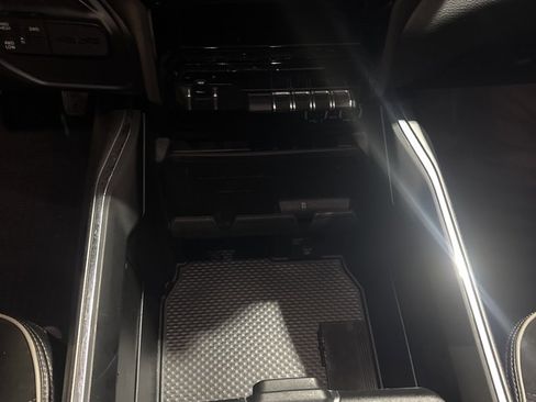 Used 2020 RAM 2500 Laramie image 9