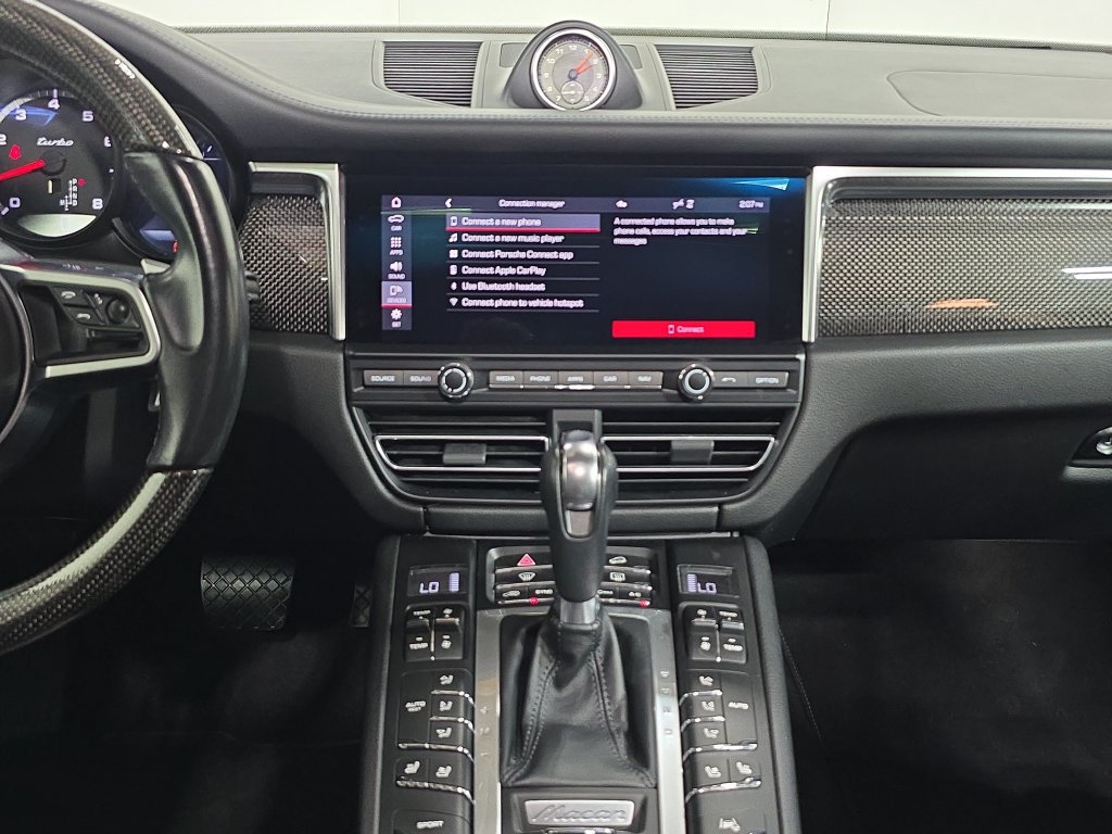 Used 2021 Porsche Macan Turbo AWD/4WD image 16