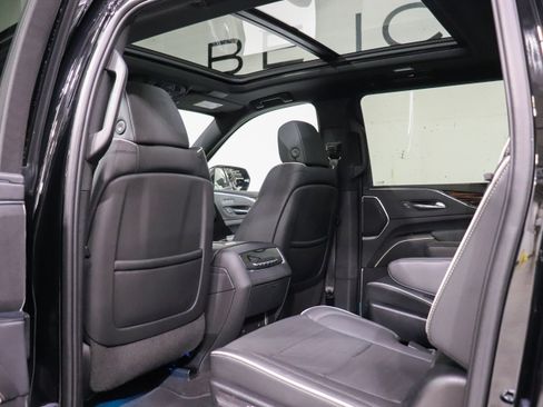 Used 2022 Cadillac Escalade ESV Premium Luxury image 20