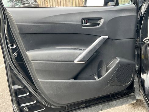 Used 2023 Toyota Corolla Cross LE image 17