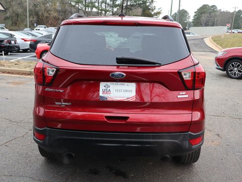 Used 2019 Ford Escape SE image 5