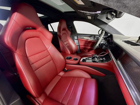 Used 2022 Porsche Panamera GTS AWD/4WD image 28
