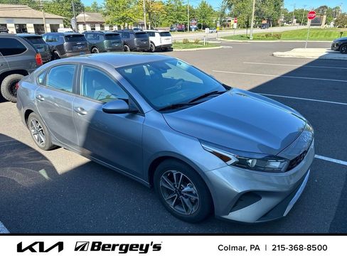 Used 2024 Kia Forte LXS FWD image 6