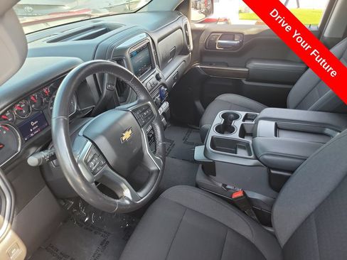 Used 2021 Chevrolet Silverado 1500 LT RWD image 3