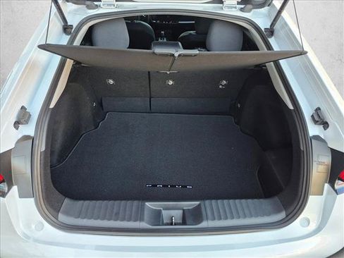 Used 2025 Toyota Prius LE FWD image 6