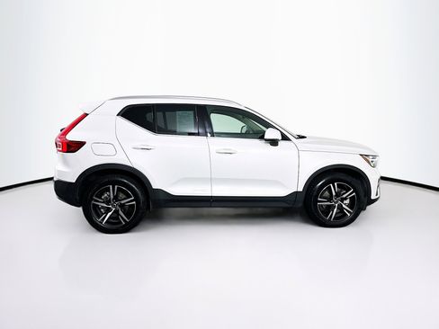 Used 2025 Volvo XC40 B5 Core AWD/4WD image 10
