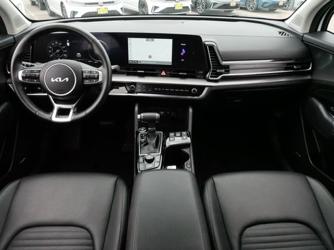 Used 2025 Kia Sportage SX FWD image 10