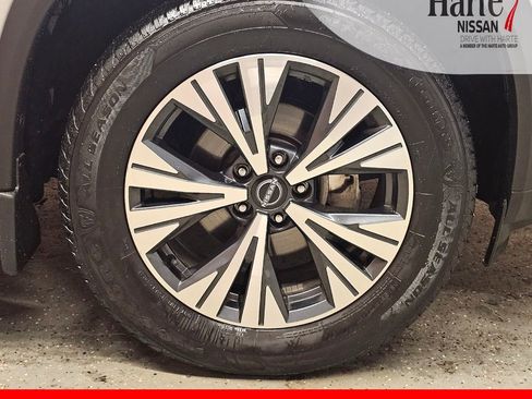 Certified 2023 Nissan Rogue SV image 16