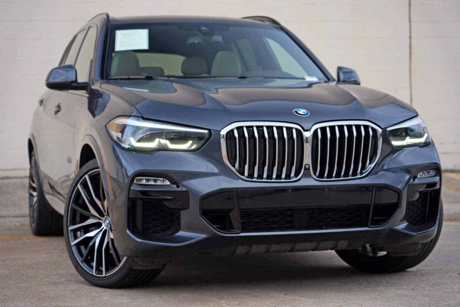 Used 2021 BMW X5 sDrive40i w/ M Sport Package RWD image 4
