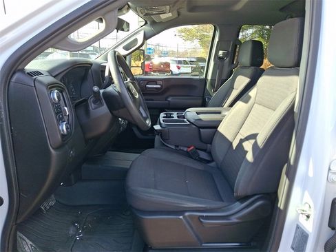 Used 2024 GMC Sierra 2500 Pro w/ Convenience Package image 14