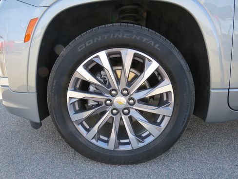 Certified 2023 Chevrolet Traverse Premier w/ LPO, Floor Liner Package image 12