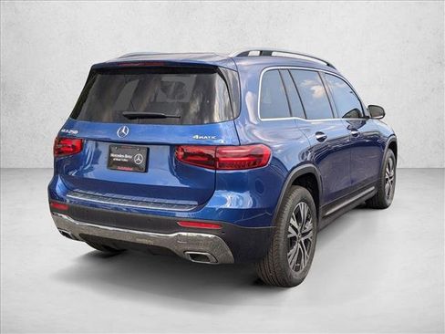 Certified 2026 Mercedes-Benz GLB 250 4MATIC image 2