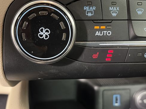 Used 2020 Ford Escape SEL AWD/4WD image 24