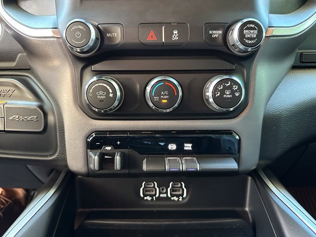 Used 2021 RAM 2500 Big Horn w/ Level 1 Equipment Group AWD/4WD image 19