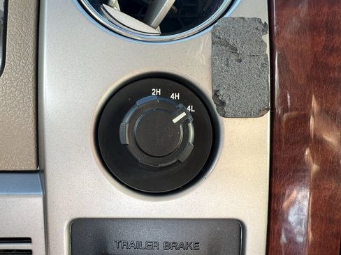 Used 2010 Ford F150 King Ranch image 18