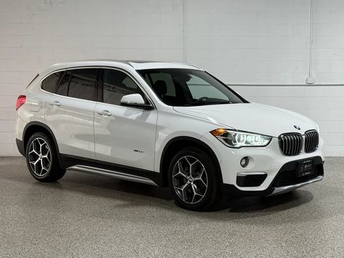 Used 2016 BMW X1 xDrive28i AWD/4WD image 4