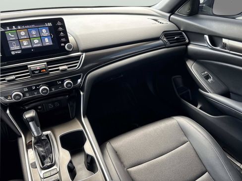 Used 2022 Honda Accord Sport image 12
